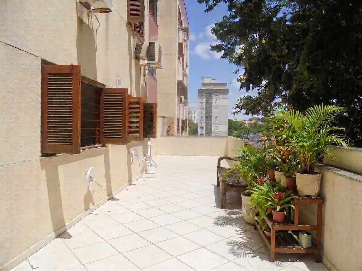 Apartamento Garden 3D | 227m² Privativos | 129m² de Pátio | 2 Vagas Cobertas e Elevador — Centro de Gravataí