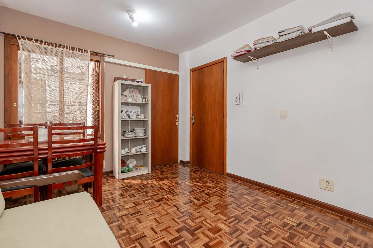 Apartamento 1 D na rua dos Andradas - Centro Histórico