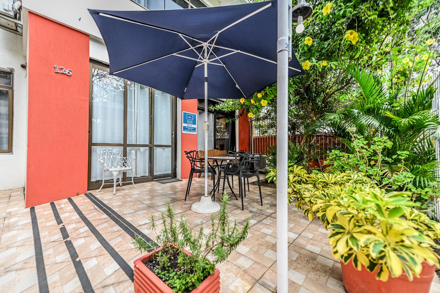 CASA COMERCIAL com 250m² -  MENINO DEUS