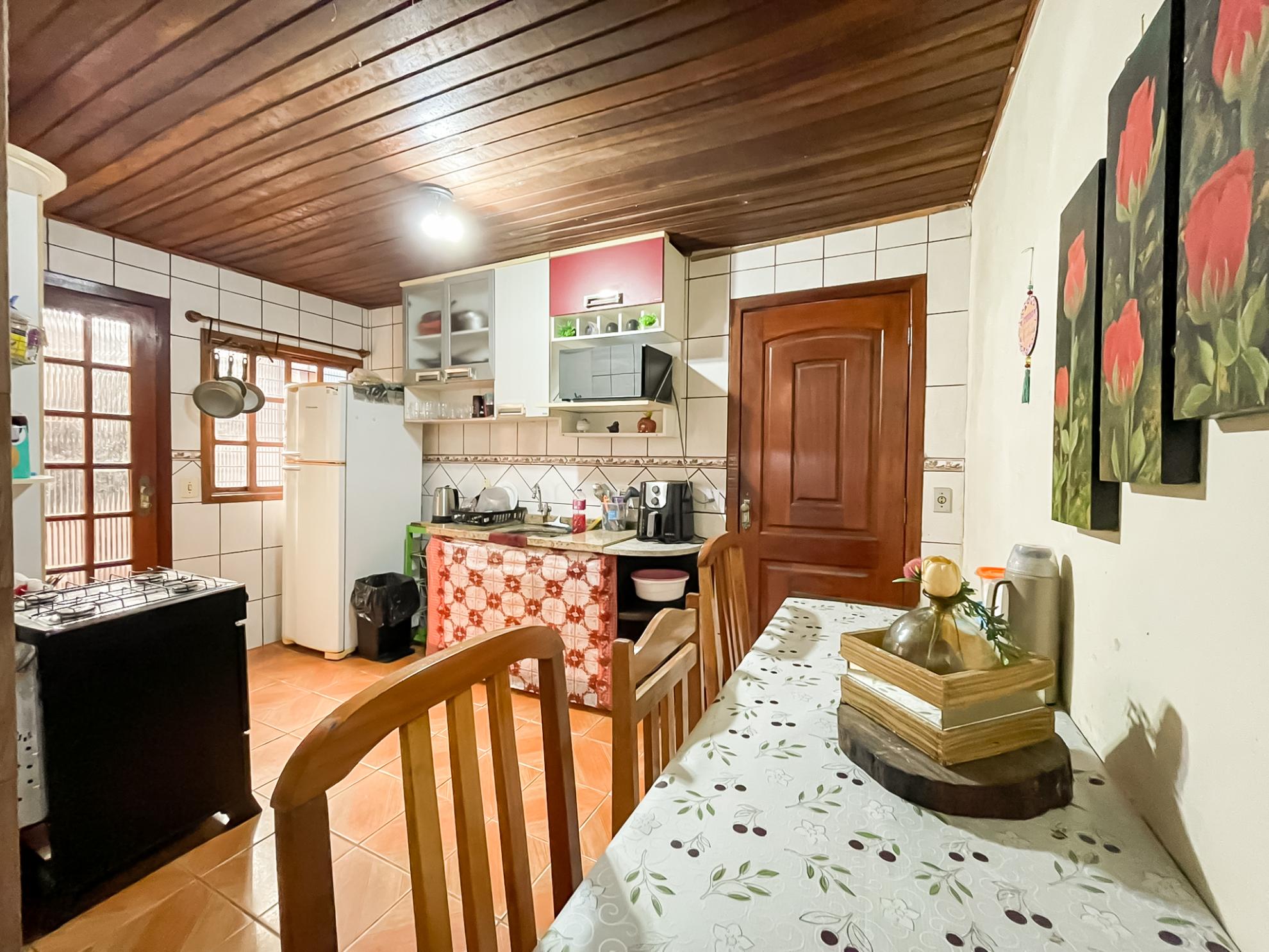 Duas casas de Alvenaria 2 quartos 1 banheiro por R$  220.000,00 Bairro Morada da  Hípica