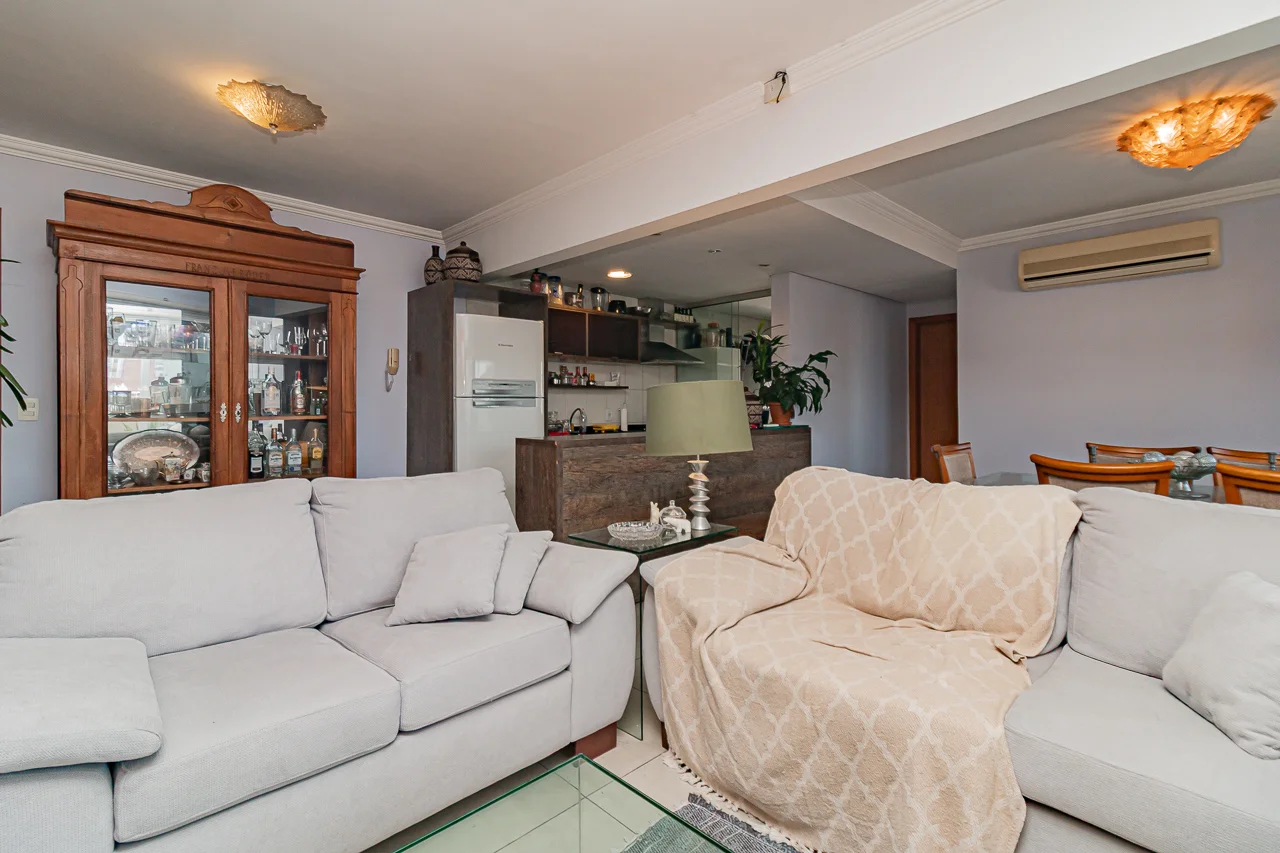 APARTAMENTO 2D, SUITE E 1 VAGA - BAIRRO INDEPENDENCIA