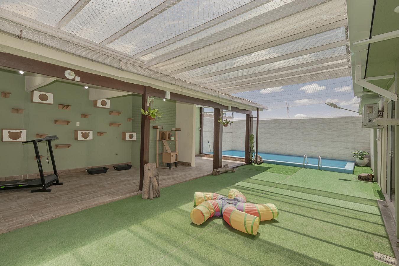 Excelente Casa no Jardim Itu Sabará com Piscina, Quiosque, Teto Retrátil e Duas Residências Averbadas!