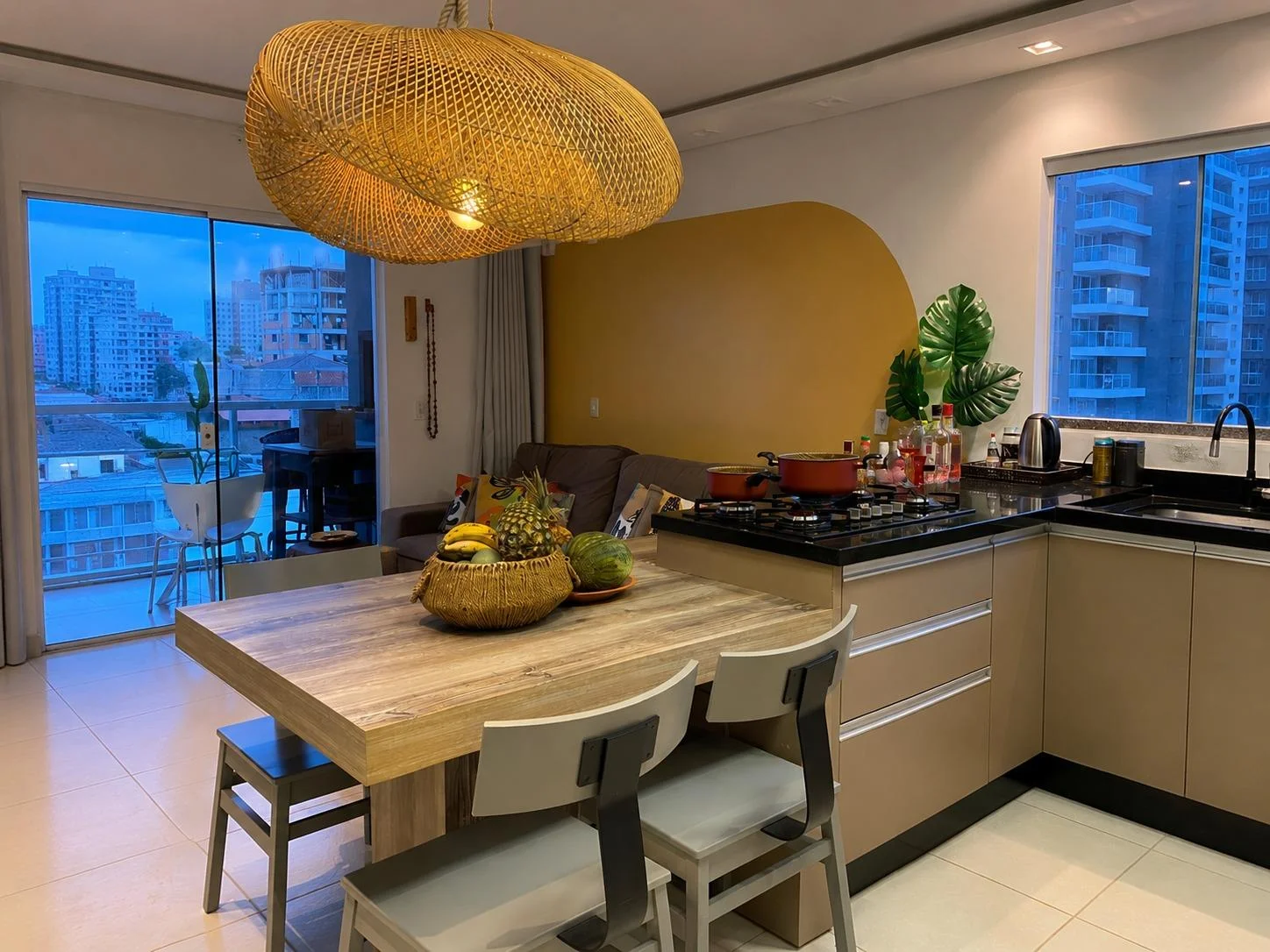Apartamento Mobiliado a 120 Metros do Mar