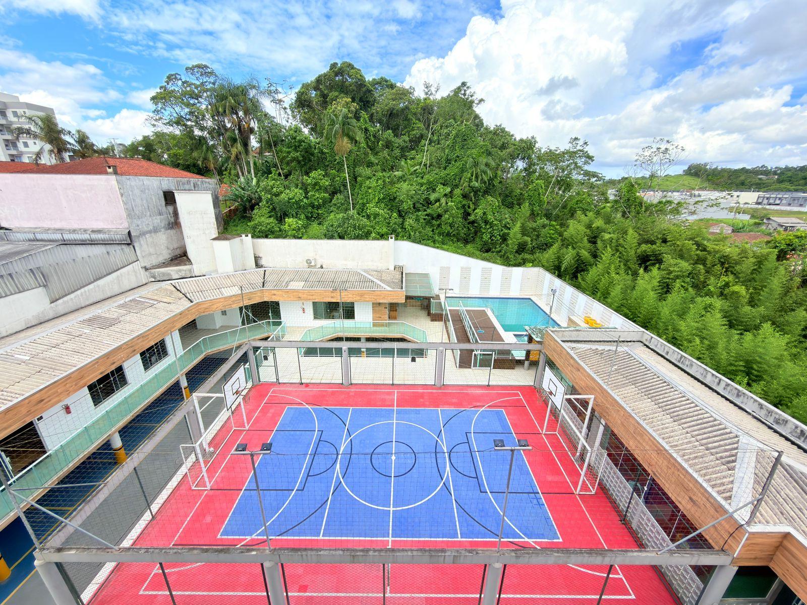 Apartamento no último andar, na zona Sul de Joinville