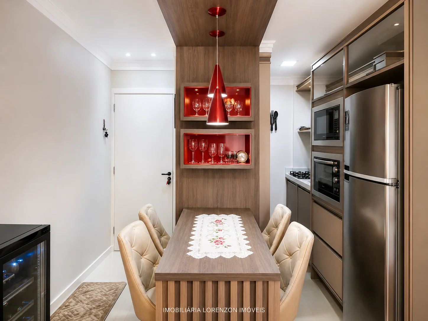 APARTAMENTO MOBILIADO COM SUÍTE + 01 QUARTO NO EDIFÍCIO VIENA