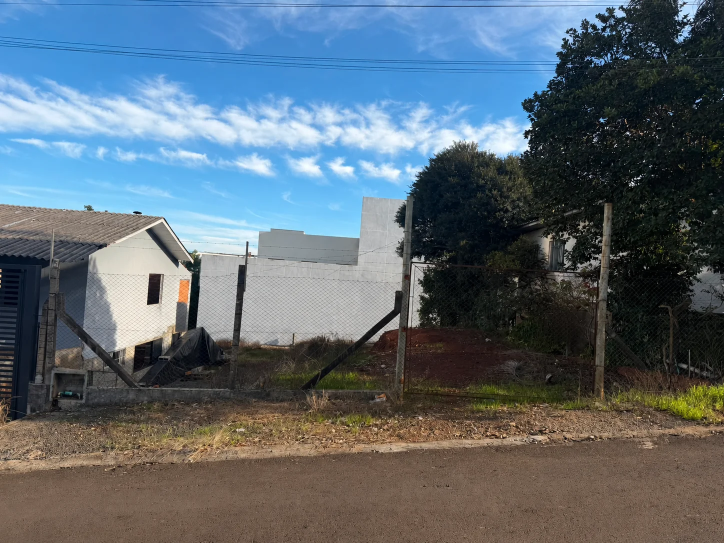 Terreno Plano de 360m² no Bairro São Cristóvão – Próximo ao Hotel Slaviero
