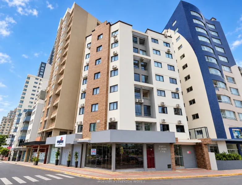 Apartamento 3 dormitórios à venda no Centro em Chapecó SC com móveis sob medida