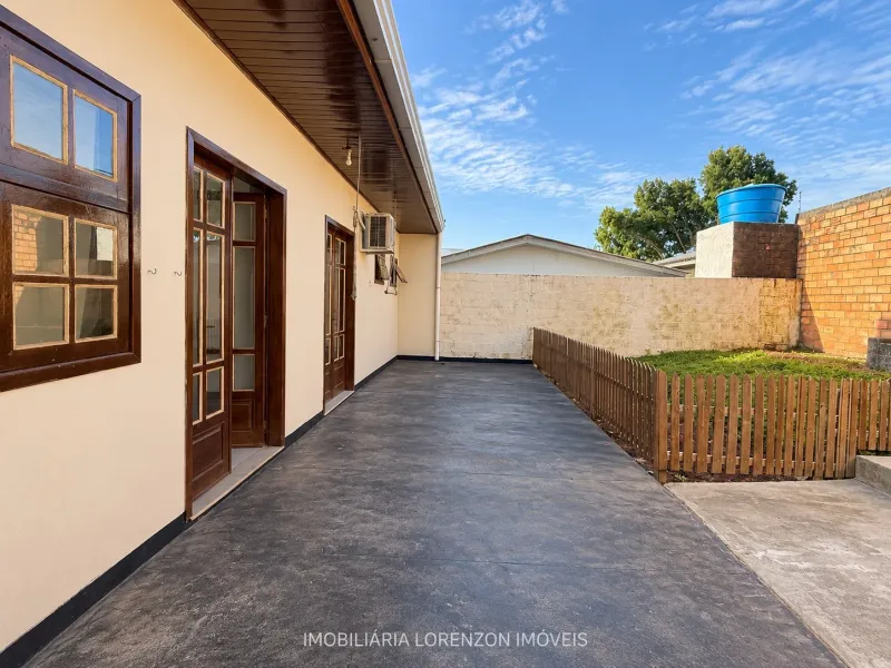 Casa com 3 dormitórios e terreno de 262,50 m² à venda em Chapecó, SC