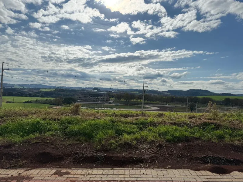 Terreno à venda no Loteamento Florencia, Chapecó SC, com 427 m²