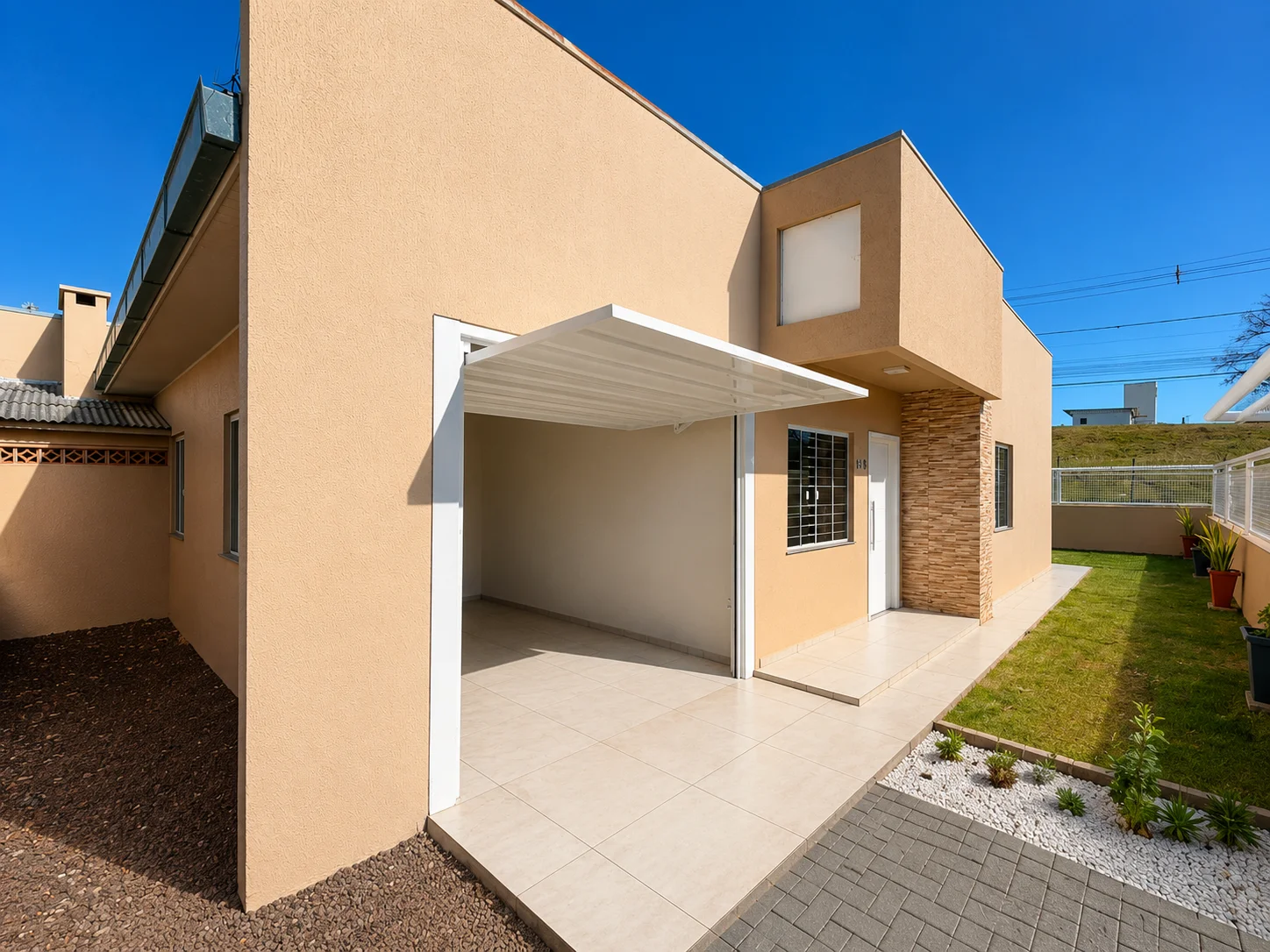 Casa Suite + 2 Dormitorios na Efapi