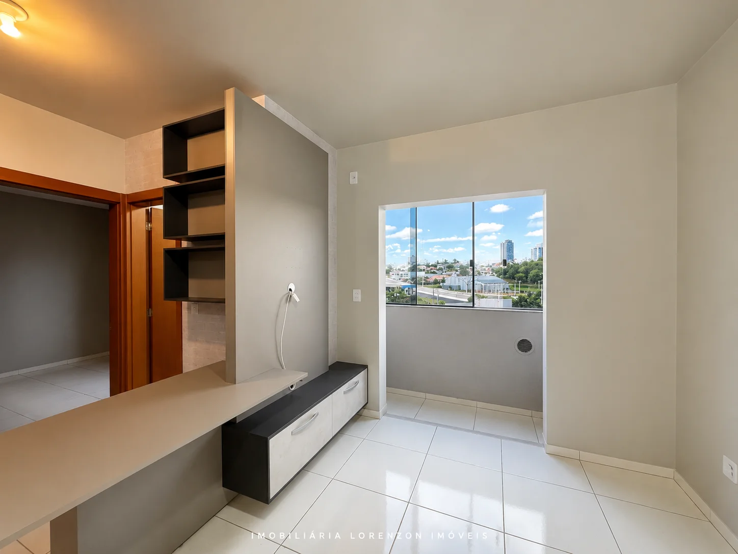 APARTAMENTO SEMI-MOBILIADO NO RESIDENCIAL FELICITÁ