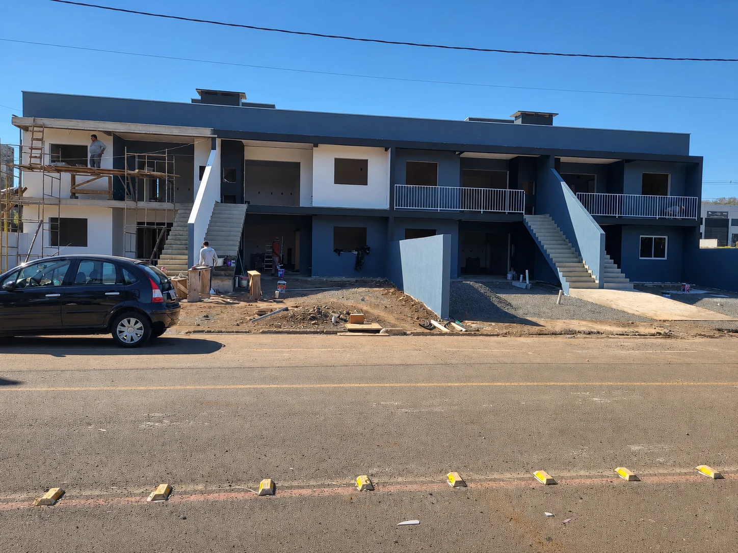 Apartamento 2 dormitórios à venda no Araras, Chapecó SC, com varanda e churrasqueira