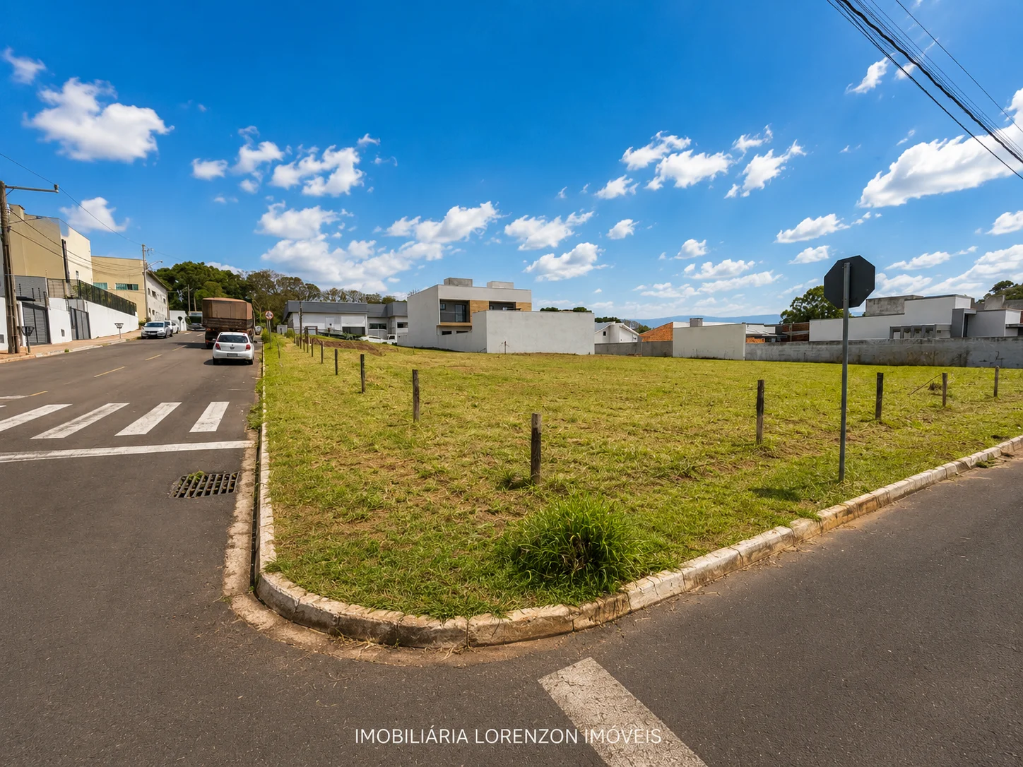 Terreno de esquina pronto para construir de 420 metros Don Pascoal