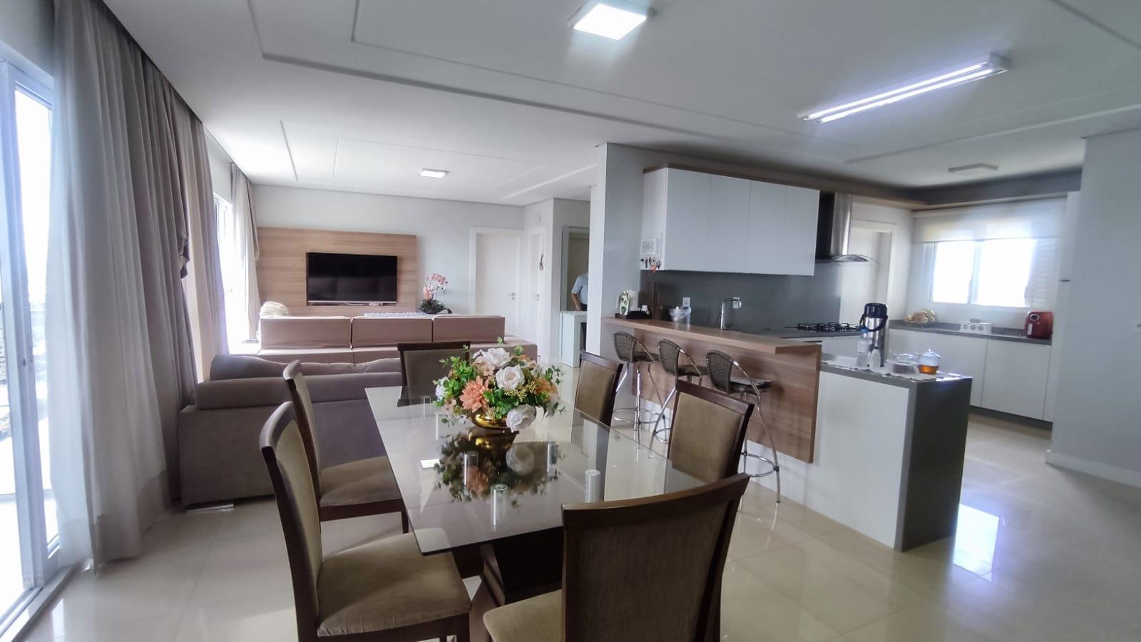 Apartamento 3 Suítes no centro