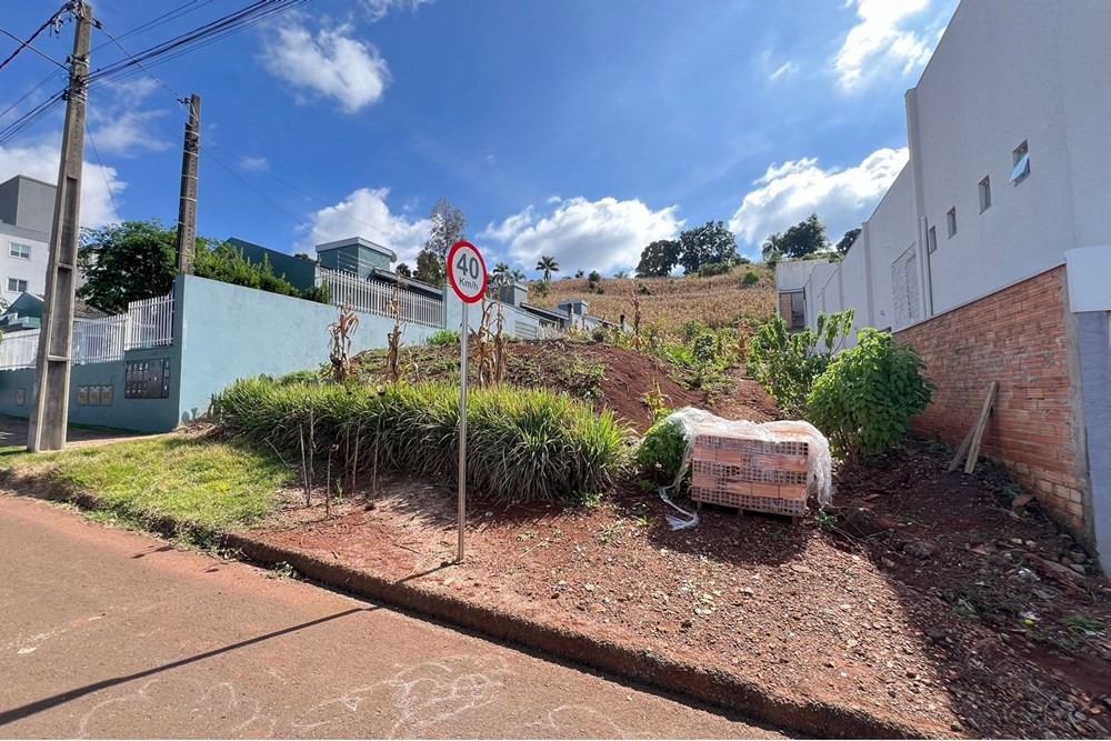 TERRENO COM 530 M² NO BAIRRO JARDIM TARUMÃ