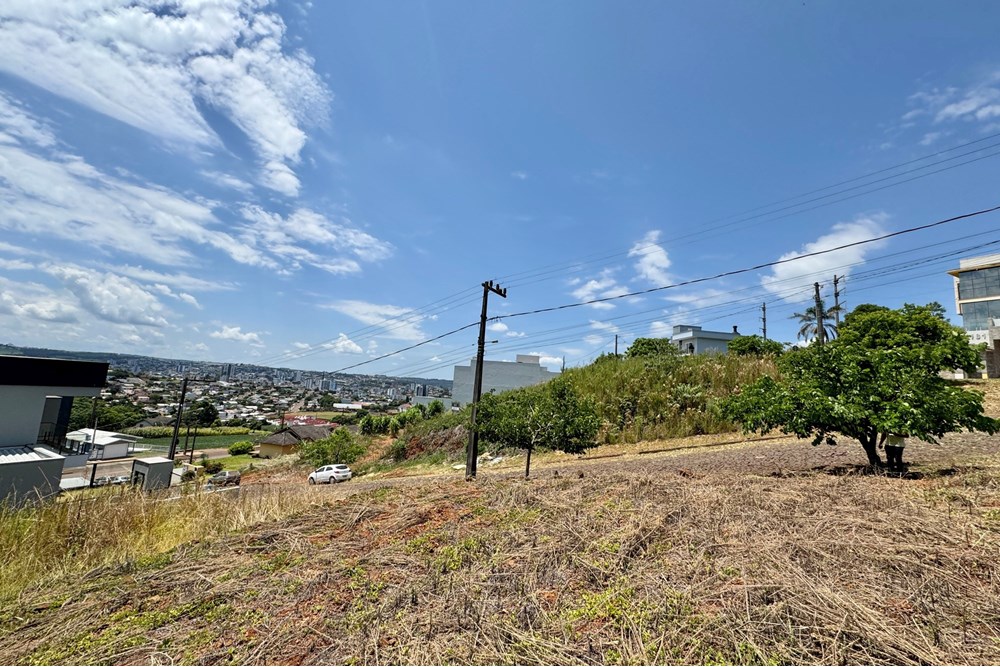EXCELENTE TERRENO COM VISTA PARA A CIDADE DE XANXERÊ/SC COM 480m (12X40) NO LOTEAMENTO MARIA LUIZA NO BAIRRO VILA SESAMO