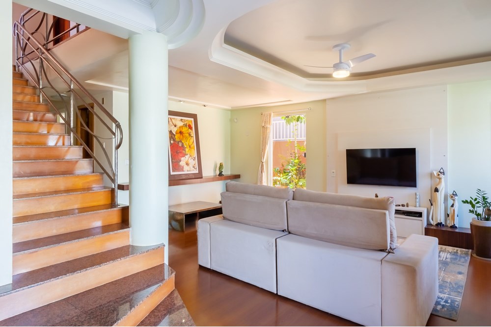CASA COMERCIAL OU MORADIA