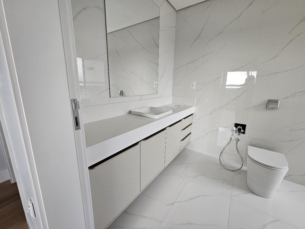 APARTAMENTO DE 3 SUÍTES NO CENTRO DE XANXERÊ