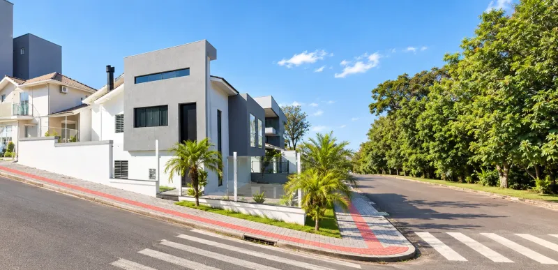 Casa a Venda bairro Valville - Sao duas casas e uma Alugada rendendo 3.000.00 reais por mes
