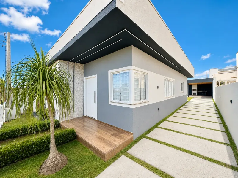 Casa Nova com Piscina Aquecida e Salão de Festas no Bairro Primo Tacca – Xanxerê/SC