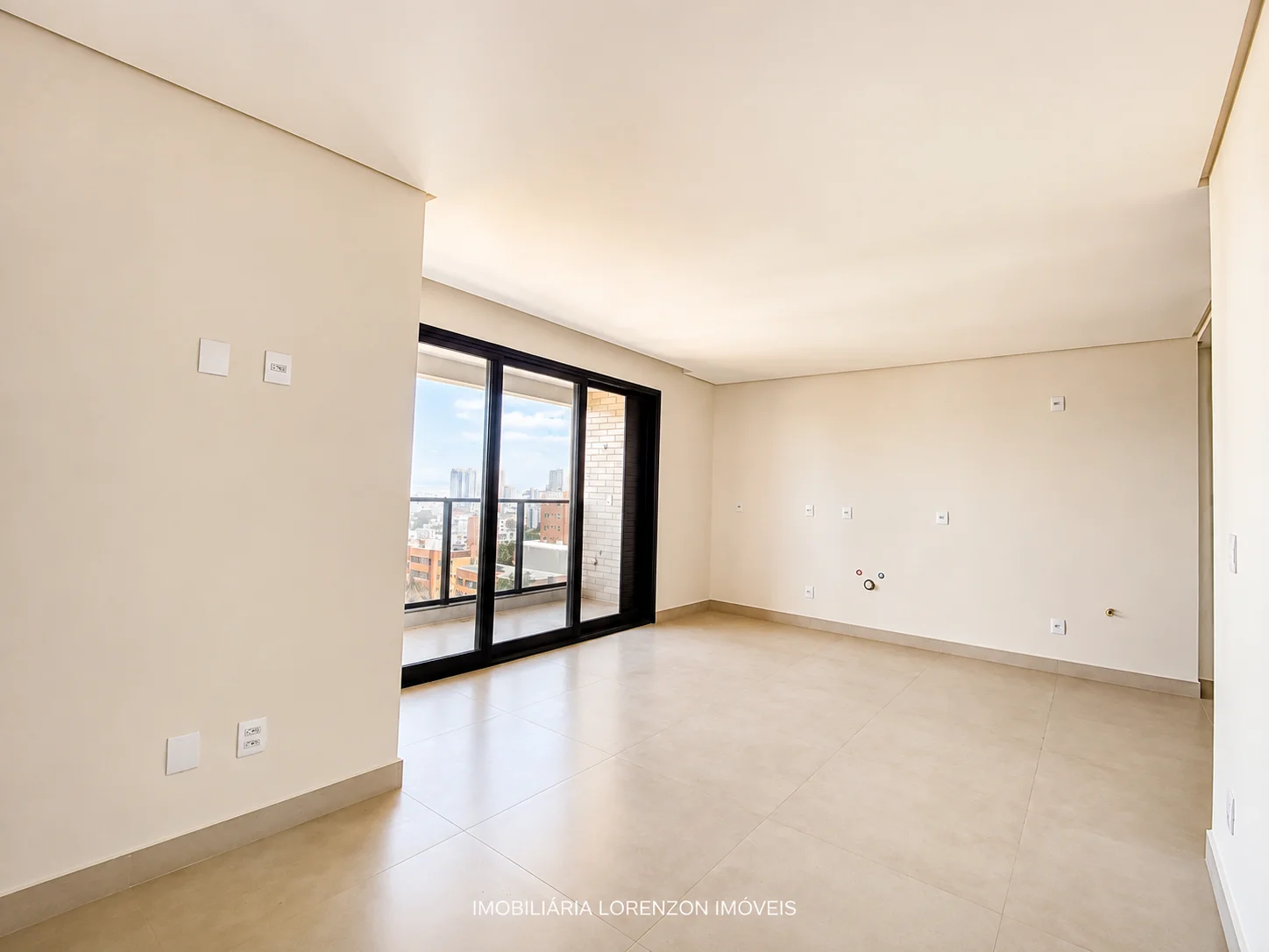 Apartamento 2 dormitórios à venda no Jardim Itália, Chapecó SC, com praça indoor