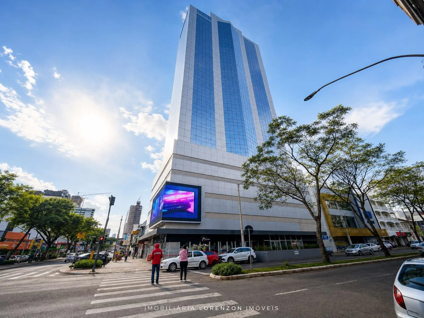SALA COMERCIAL NOVA À VENDA OU LOCAÇÃO – CENTRO COMERCIAL ERNESTO DE MARCO