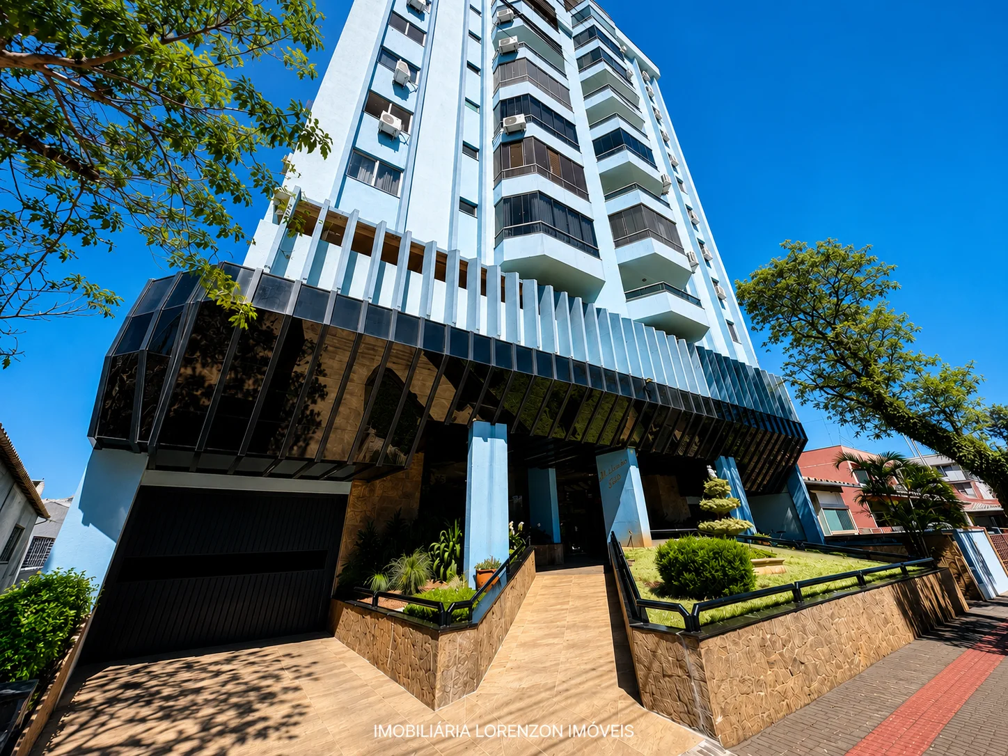 Apartamento semi mobiliado à venda no Centro de Xanxerê