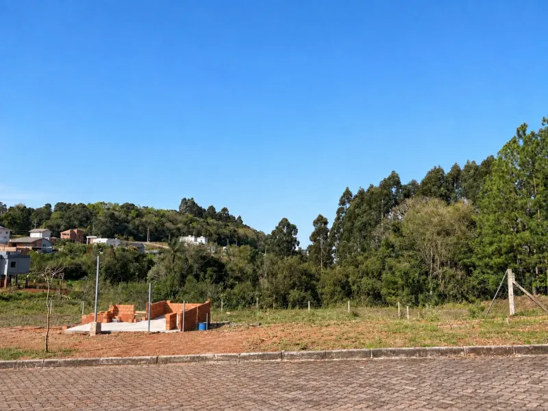 TERRENO COM 410 M2 NO BAIRRO NOVO ATLANTICO
