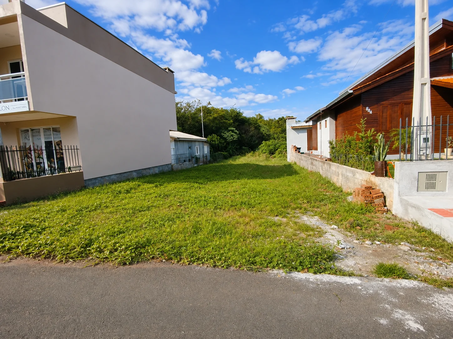 TERRENO RESIDENCIAL COM 250 M² NO BAIRRO COTREL À VENDA POR R$ 130 MIL