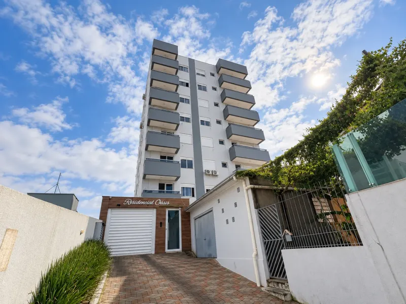 APARTAMENTO 2 QUARTOS (1 SUÍTE) COM CHURRASQUEIRA NA SACADA, ÓTIMA POSIÇÃO SOLAR