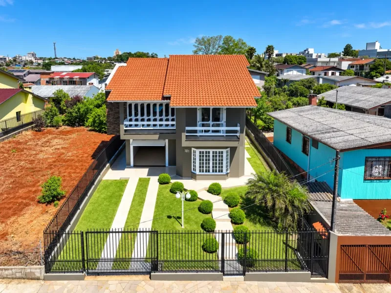 CASA MOBILIADA COM SALÃO DE FESTAS E 3 QUARTOS NO BAIRRO KOLLER