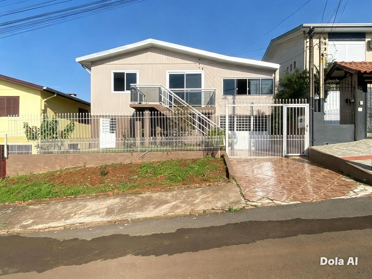 CASA NO BAIRRO KOLLER