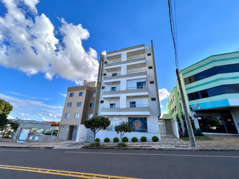 APARTAMENTO SEMIMOBILIADO COM 2 DORMITÓRIOS, SENDO 1 SUÍTE | RESIDENCIAL CAIOBA | ERECHIM