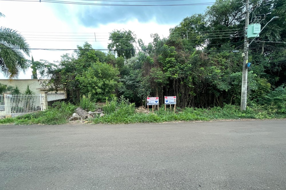 Terreno Exclusivo no Bairro Esperança com Vista Deslumbrante do Vale e Melhor Valor da Região