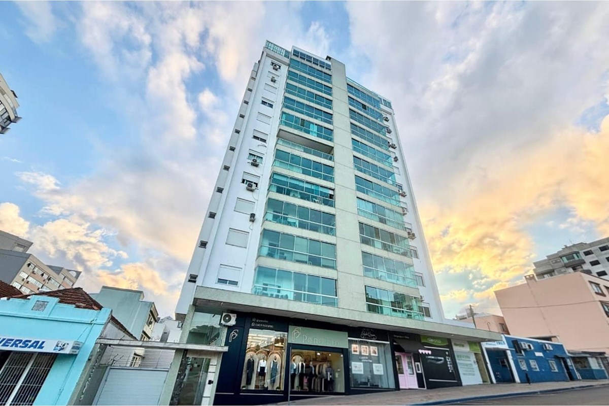 APARTAMENTO PADRÃO FUSINATTO COM 3 DORMITÓRIOS SENDO UMA SUITE EM FRENTE AO COLÉGIO MEDIANEIRA