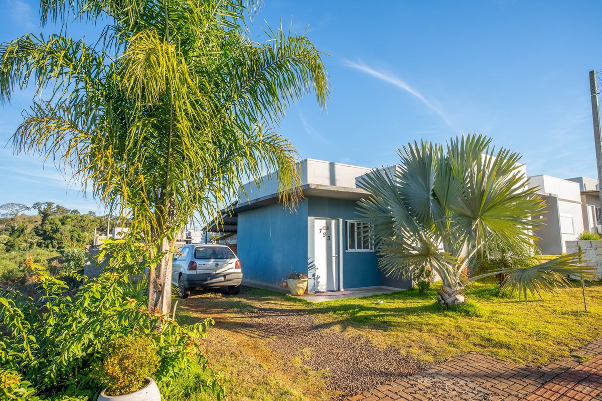 Casa sozinha no terreno por apenas 280 mil