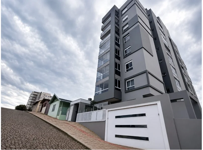 APARTAMENTO 2 DORMITÓRIOS SEMIMOBILIADO À VENDA NO CENTRO DE ERECHIM