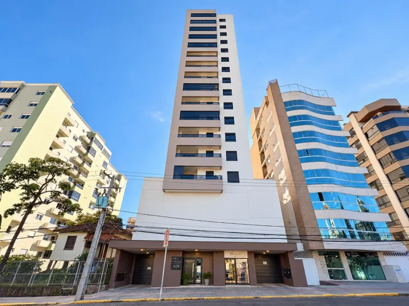 APARTAMENTO NOVO, DE FRENTE COM 3 QUARTOS E 2 VAGAS DE GARAGEM NO EDIFÍCIO VILA VARZEA