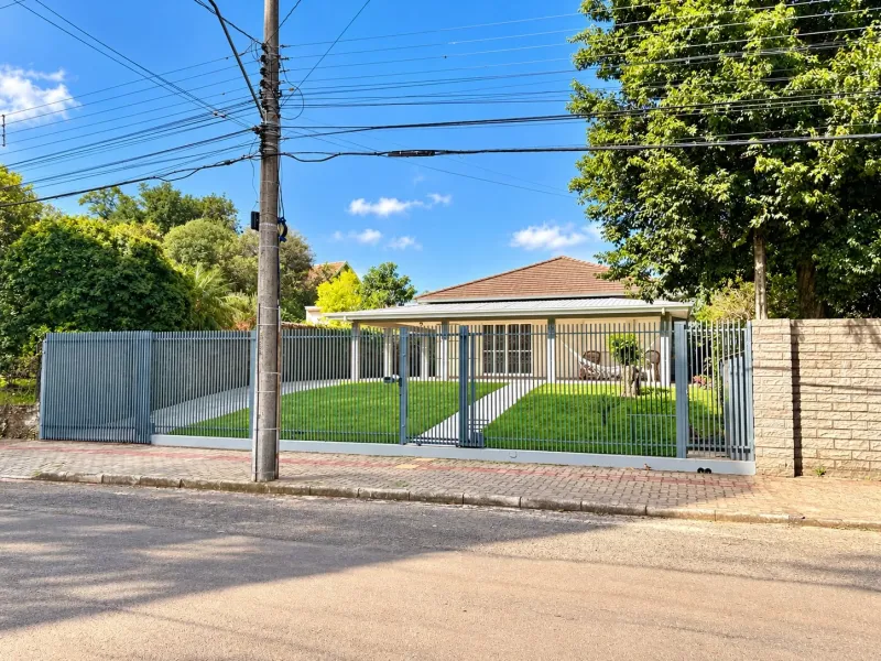 CASA TÉRREA NO BAIRRO TRÊS VENDAS