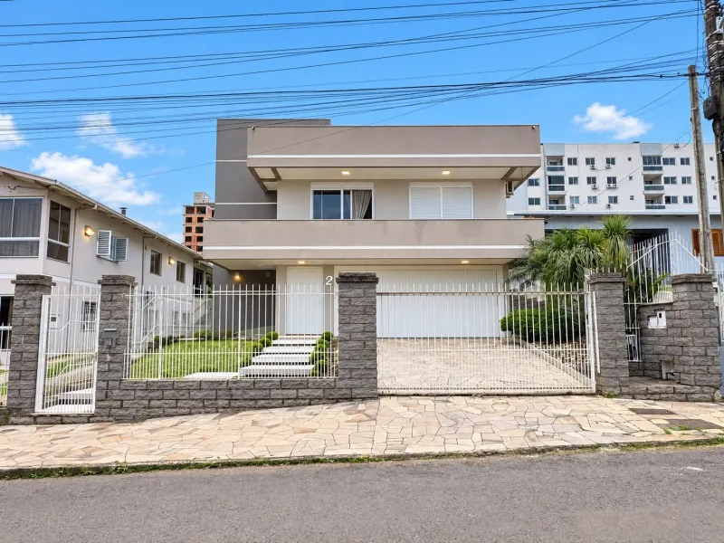 CASA 3 QUARTOS COM SALÃO DE FESTAS NO BAIRRO BELA VISTA