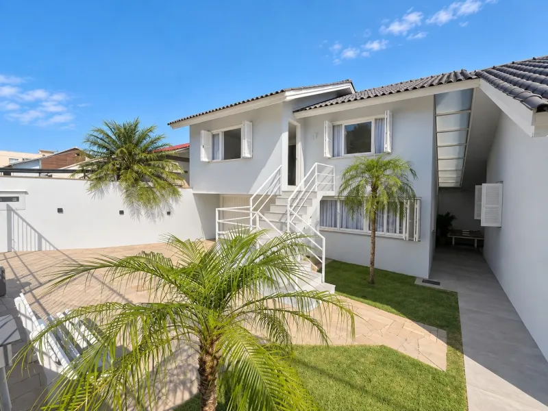 CASA 2 ANDARES - BAIRRO BELA VISTA | R$ 700 MIL | ÁREA PRIVATIVA: 126 M² | FICAM OS MÓVEIS FIXOS