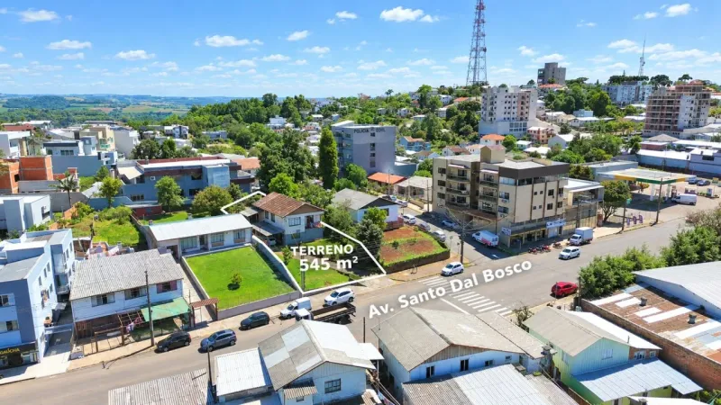 TERRENO COM CASA BAIRRO DAL MOLIN. AV. SANTO DAL BOSCO