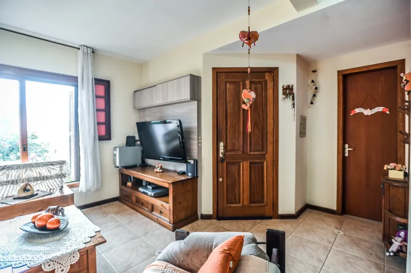 Casa em condomínio no Guarujá, Porto Alegre - Imobiliária - foto 2