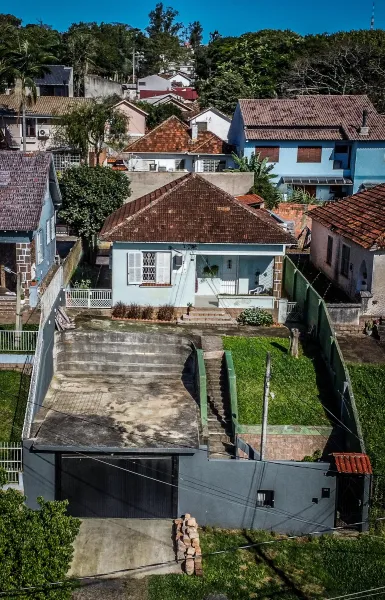 🏡 Casa Ampla com 3 Dormitórios, Piscina, Churrasqueira e Sol o Dia Todo — Seu Novo Lar Espera por Você!